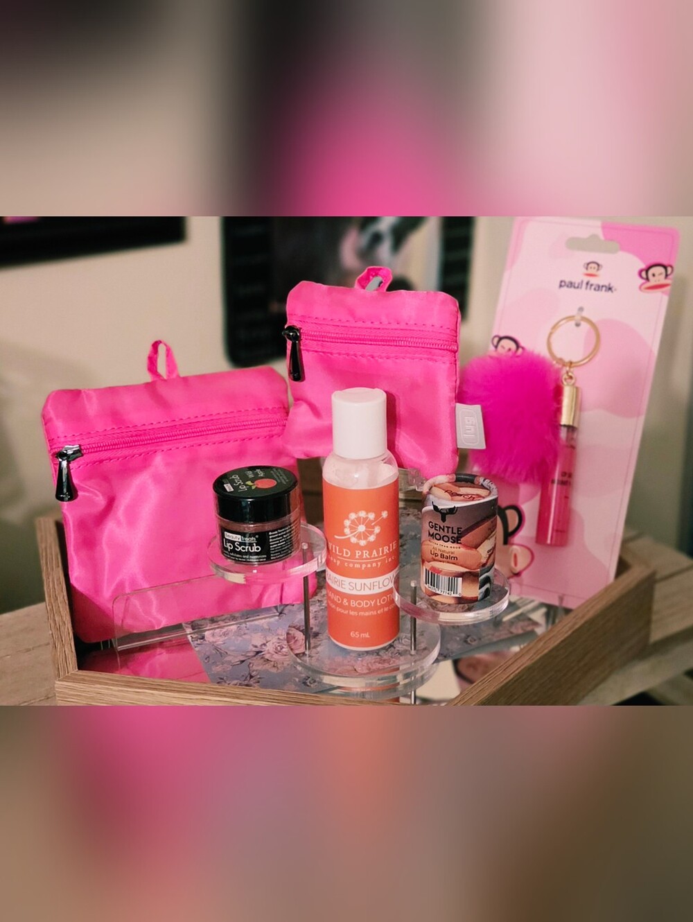Lug Pink Travel Pouch & Bath Body Gift Set - Gift Bag Included